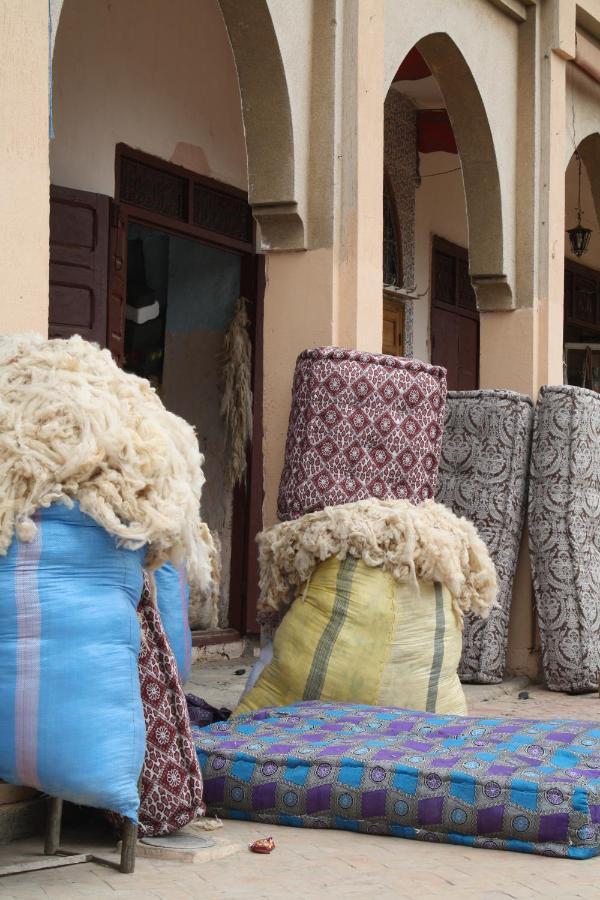 Riad Yamcha Meknes Luaran gambar